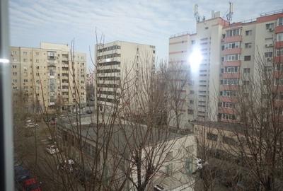 Proaspat zugravita, 40mp, et. 4/8, baie cu geam, complet mobilata si utilata - 7