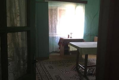 Casă cu 3 camere în Comloșu Mare - 8