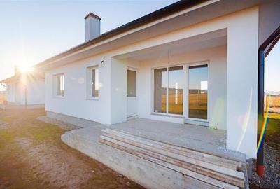 RECO Casa plan parter cu 3 camere, semifinisata, la 7 minute de Oradea - 1