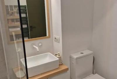 Apartament cu 2 camere decomandat în P-ța Romană - 9