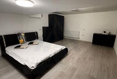Apartament cu 3 camere semidecomandat, mobilat în Hipodrom 3
