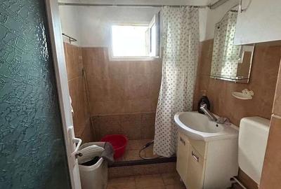 Apartament cu 2 camere decomandat în Casa de Cultură