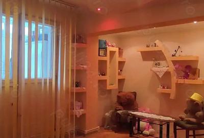 Apartament cu 2 camere decomandat în Micro 20 - 10