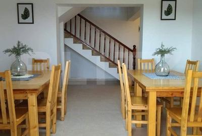 Casă cu 4 camere cu Teren 500 Mp în Central - 5