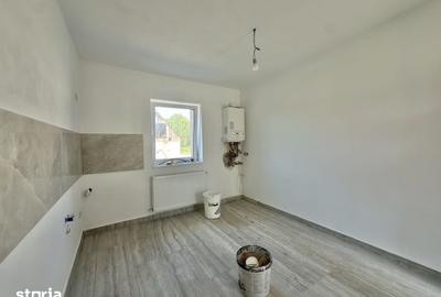 Casă cu 3 camere cu Teren 480 Mp în Sânmihaiu Român - 8