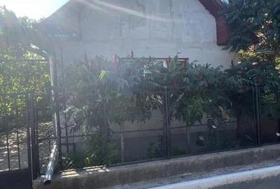 Casă cu Teren 270 Mp în Central