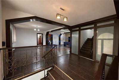 Casă individuală cu 6 camere cu Canalizare în Ștefan cel Mare - 2