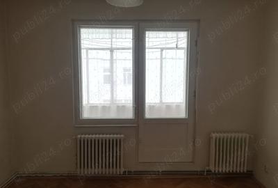 Apartament cu 3 camere decomandat în Reghin - 5