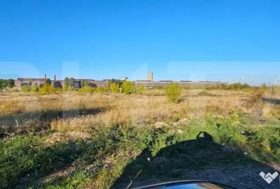 Teren de 5000 mp, în Central - 3