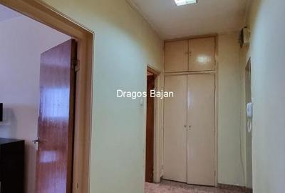 Apartament cu 3 camere decomandat în Ferdinand - 8