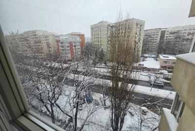 Apartament cu 3 camere semidecomandat, mobilat în Berceni - 10