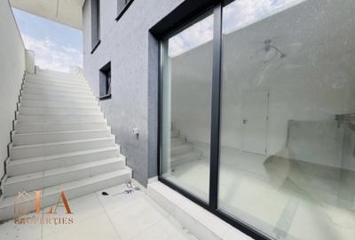 Casă individuală cu 6 camere cu Canalizare în Domnești - 11