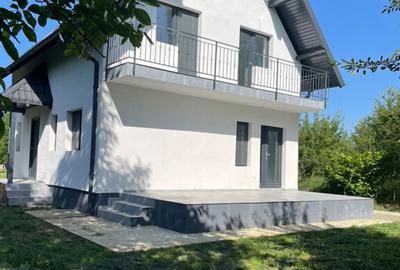Casa de vanzare in localitatea Brebu - 1