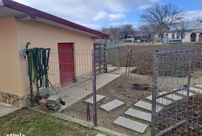 Casă cu 4 camere cu Teren 820 Mp în Voinești - 8