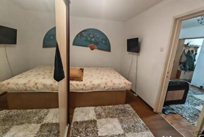 Apartament cu 2 camere semidecomandat în Km 4 - 3