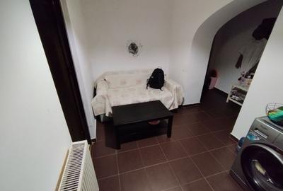 Garsonieră decomandată, mobilată în Universitate - 4