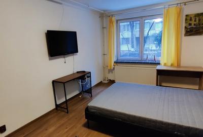 Garsonieră decomandată în Militari - 2