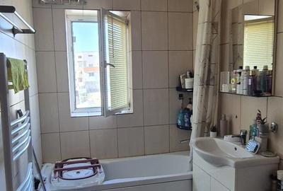 Apartament cu 2 camere decomandat în Casa de Cultură - 2