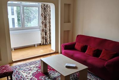 Apartament cu 3 camere semidecomandat în Central - 3