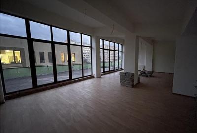 Piata Iancului,imobil S+P+2+M, suprafata 1000mp, 18 camere,parcare - 3