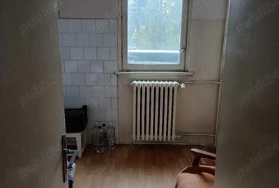 Garsonieră decomandată în Astra - 5