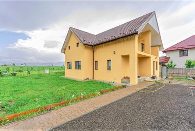 Casă individuală cu 6 camere cu Teren 522 Mp în Hărman - 1