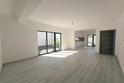 Casă cu 4 camere cu Teren 416 Mp în Berceni - 2
