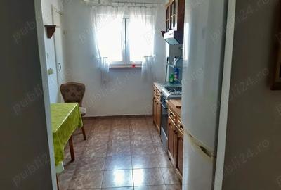 Apartament de vanzare ?tei 3 camere, luminos ?i bine compartimentat - 4