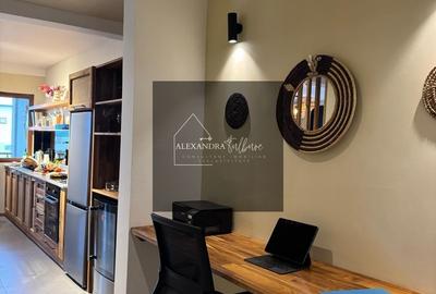 Apartament cu 3 camere semidecomandat în Central - 1