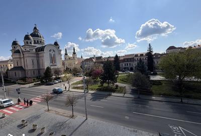 Apartament cu 5 camere în Ultracentral - 1