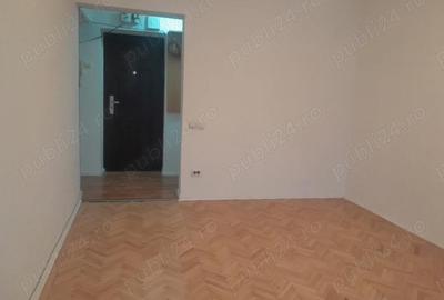 Apartament cu 3 camere decomandat în Valea Rosie - 4
