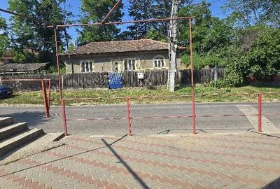 Casă cu 3 camere cu Teren 450 Mp în Berca - 2