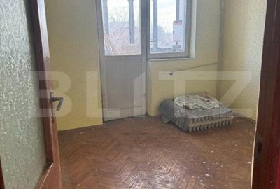 Apartament 2 camere, renovabil, in centrul orasului Radauti