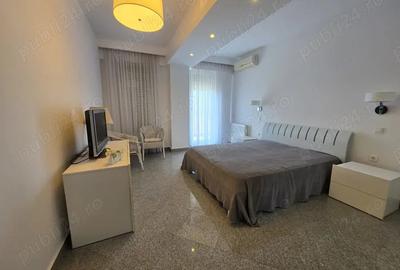Apartament cu 3 camere decomandat în Mamaia - 2