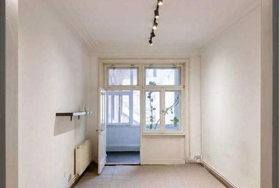 Spațiu comercial, de 135 mp, în Central - 3