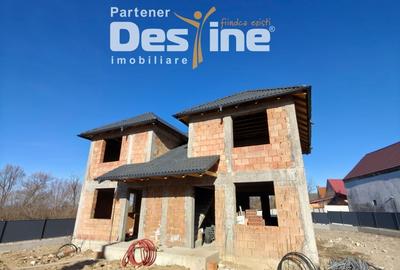 Duplex cu 4 camere cu Canalizare în Baciu - 1