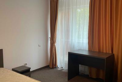 Apartament cu 3 camere decomandat în 7 Noiembrie - 1