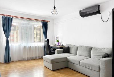 Apartament cu 2 camere decomandat, mobilat în Soarelui