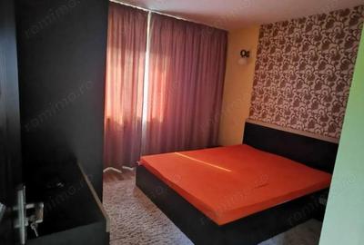 Apartament cu 2 camere decomandat în Aradului