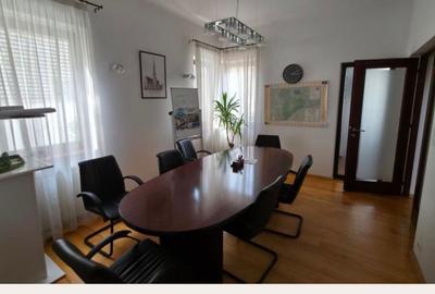Vilă superbă | Cotroceni | 8 camere terasă și grădină - 12