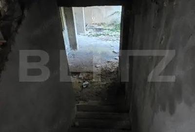 Casă cu 7 camere cu Teren 900 Mp în Central - 3