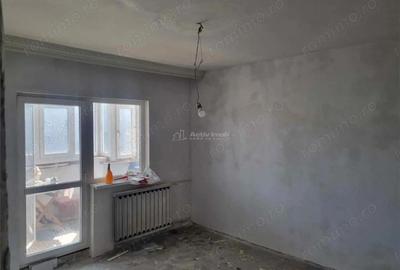 Apartament 3 camere - decomandat - necesita renovare - Parcul Sebastian - 3