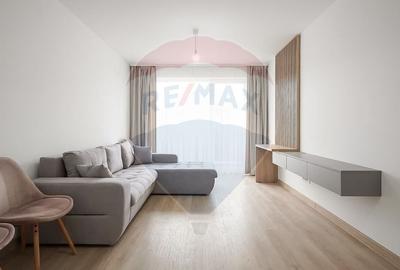 Apartament cu 3 camere decomandat, mobilat în Tractorul - 5