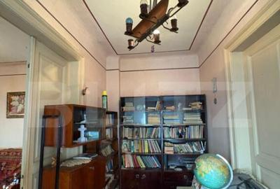 Casa de vanzare pentru renovare sau demolare zona pre - 8