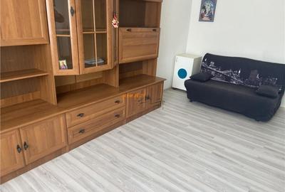 Garsoniera de inchiriat , cartier Sud , decomandata 37 mp , - 2