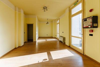 Casă individuală cu 40 camere cu Canalizare în Central - 9