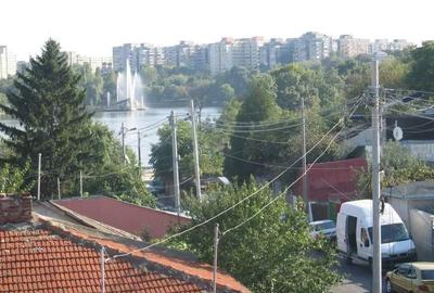 Vila P+1+Pod Lacul Tei - 19