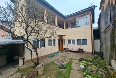 Vatra Dornei Bucovina casa de vanzare semicentral - 1