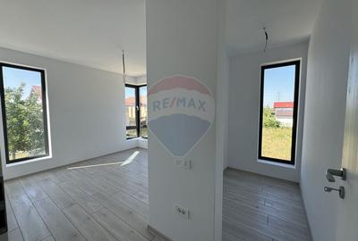 Casă cu 5 camere cu Teren 440 Mp în Periș - 7