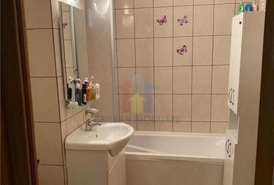 Apartament cu 3 camere decomandat în Central - 1